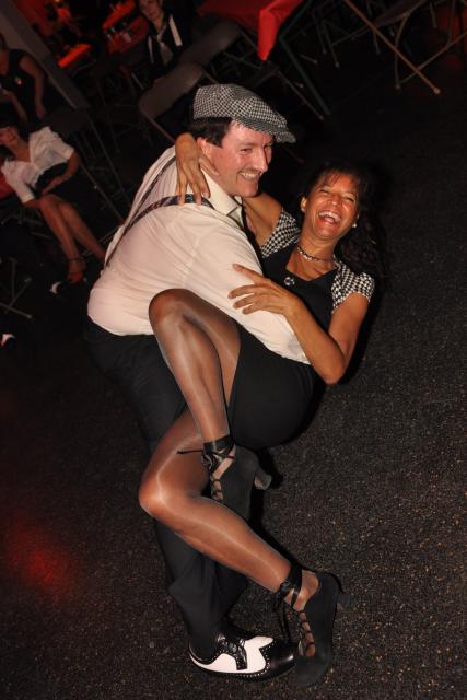 min 2010 11 13 fous swing 383